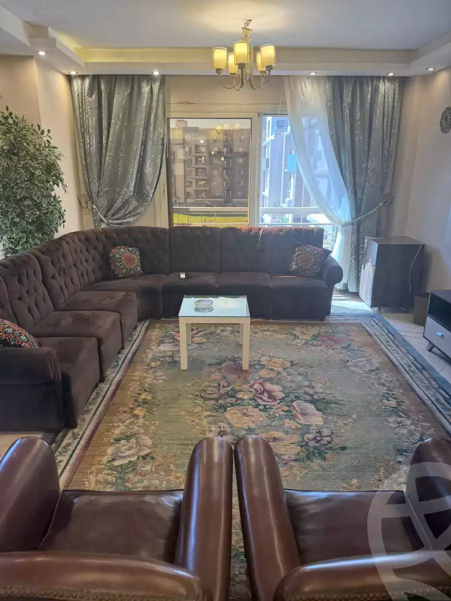 https://aqarmap.com.eg/ar/listing/6351773-for-rent-cairo-el-sheikh-zayed-city-compounds-dr-msr