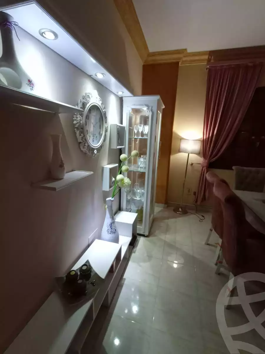 https://aqarmap.com.eg/ar/listing/6352310-for-rent-cairo-new-cairo-first-settlement-mhwr-mstfy-kml
