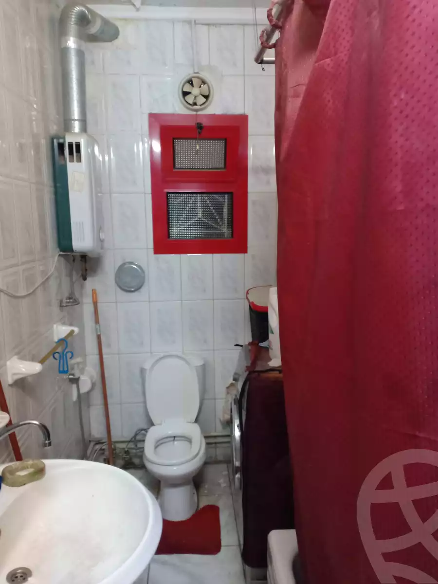 https://aqarmap.com.eg/ar/listing/6334349-for-rent-cairo-helwan-hadayek-helwan-nile-corniche-st