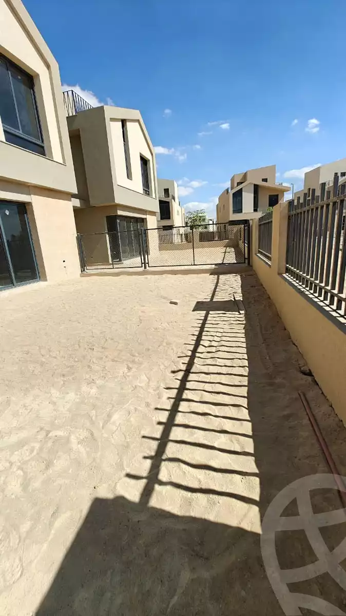 https://aqarmap.com.eg/ar/listing/6353643-for-sale-cairo-el-sheikh-zayed-city-lshykh-zyd-ljdyd-karmell-compound-sodic