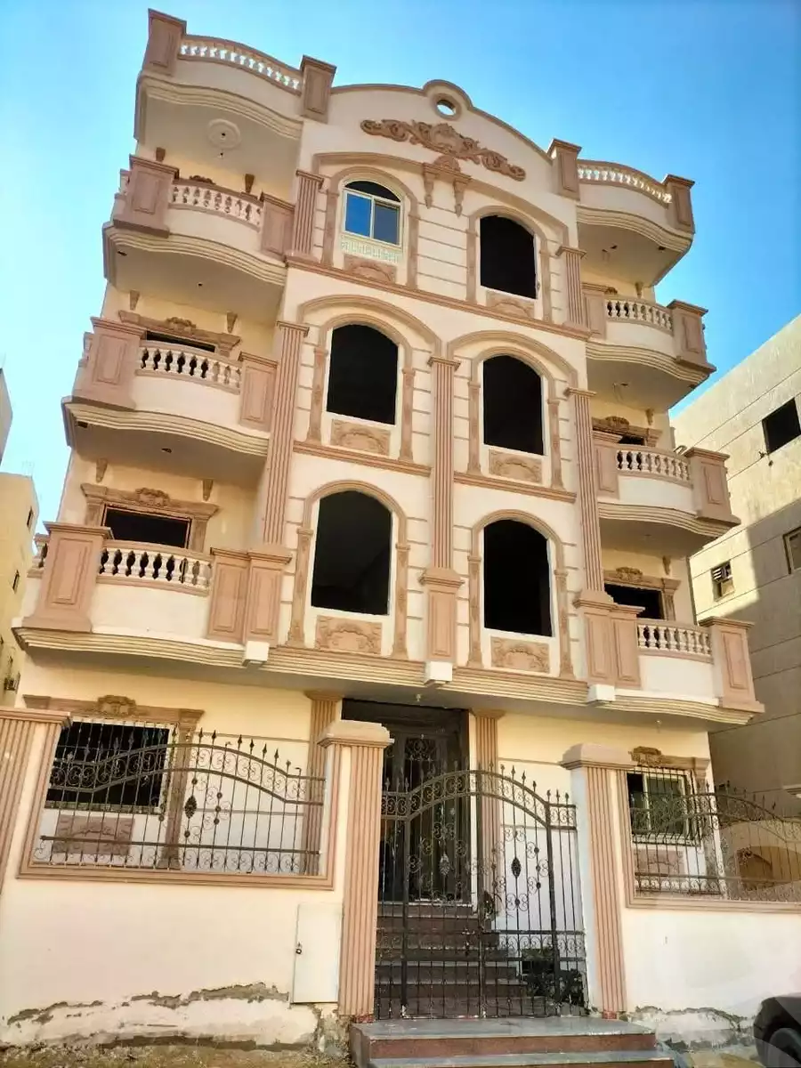 https://aqarmap.com.eg/ar/listing/6354704-for-sale-cairo-badr-city-hai-el-ashgar-featured-neighborhood