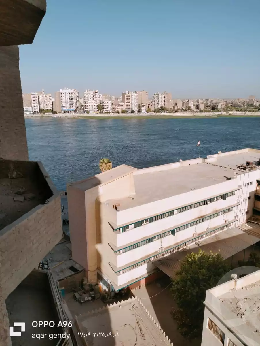 https://aqarmap.com.eg/en/listing/6354986-for-sale-sohag-sohag-city-nile-corniche-st