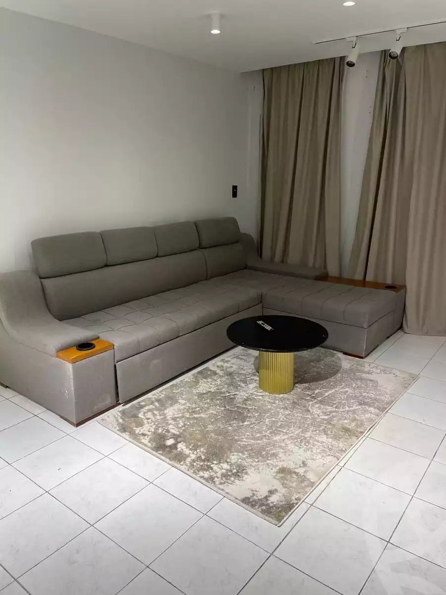 https://aqarmap.com.eg/ar/listing/6355678-for-rent-cairo-new-cairo-lrhb-city-mtdd-lrhb-phase-9