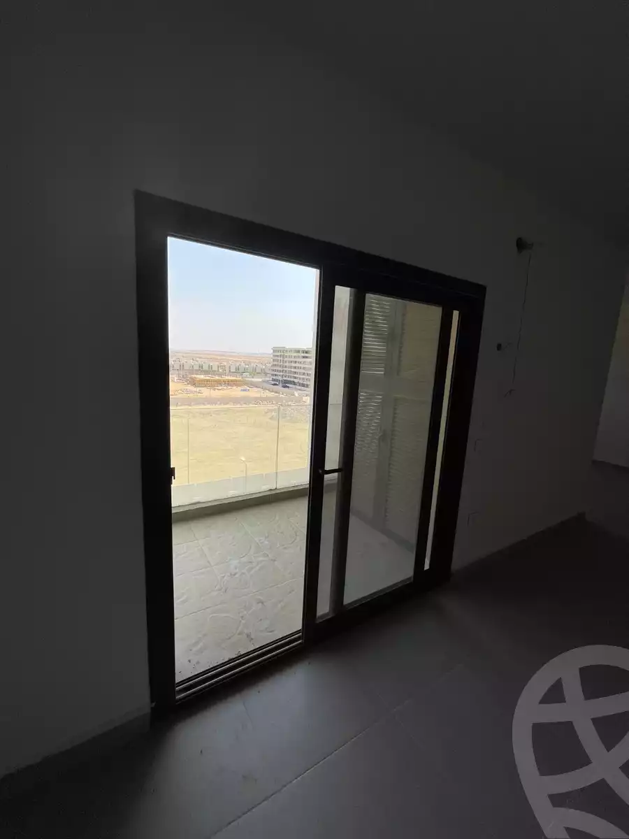 https://aqarmap.com.eg/en/listing/6356263-for-sale-cairo-el-shorouk-compounds-al-burouj-compound-imkan
