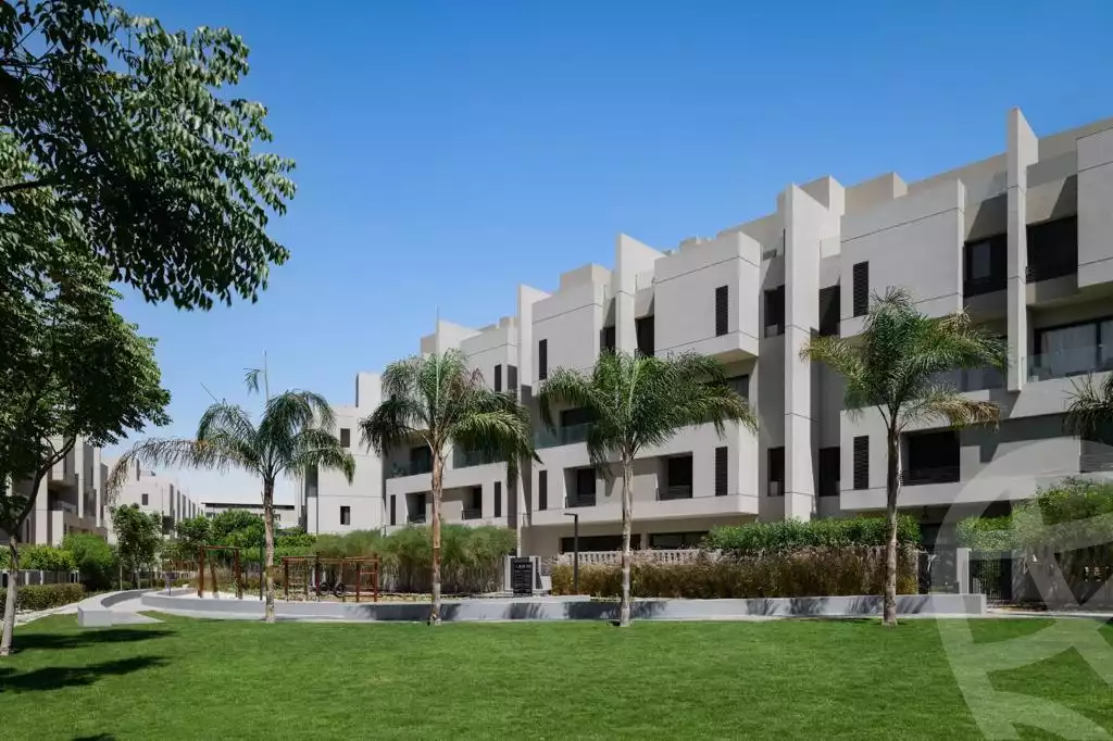 https://aqarmap.com.eg/en/listing/6355934-for-sale-cairo-el-shorouk-compounds-al-burouj-compound-imkan