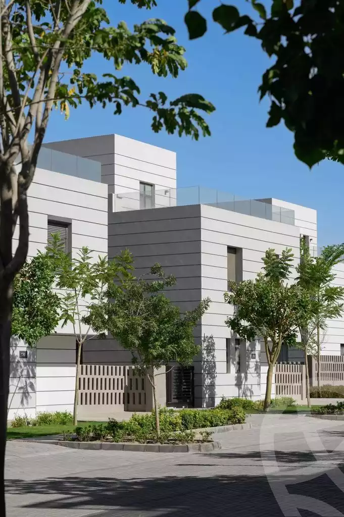 https://aqarmap.com.eg/en/listing/6355934-for-sale-cairo-el-shorouk-compounds-al-burouj-compound-imkan