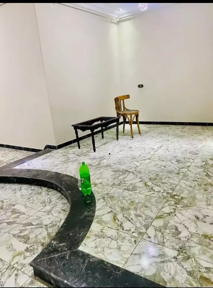 https://aqarmap.com.eg/ar/listing/6358466-for-sale-qalyubia-shubra-el-khaima-shubra-el-khaima-city-ismailia-canal-st