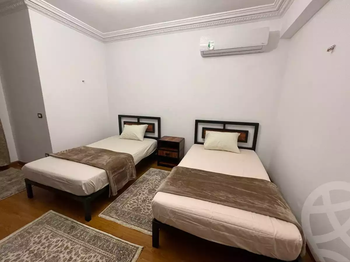 https://aqarmap.com.eg/ar/listing/6359244-for-sale-cairo-new-cairo-madinaty-lmntq-lwl-fylt-talaat-mostafa-rd