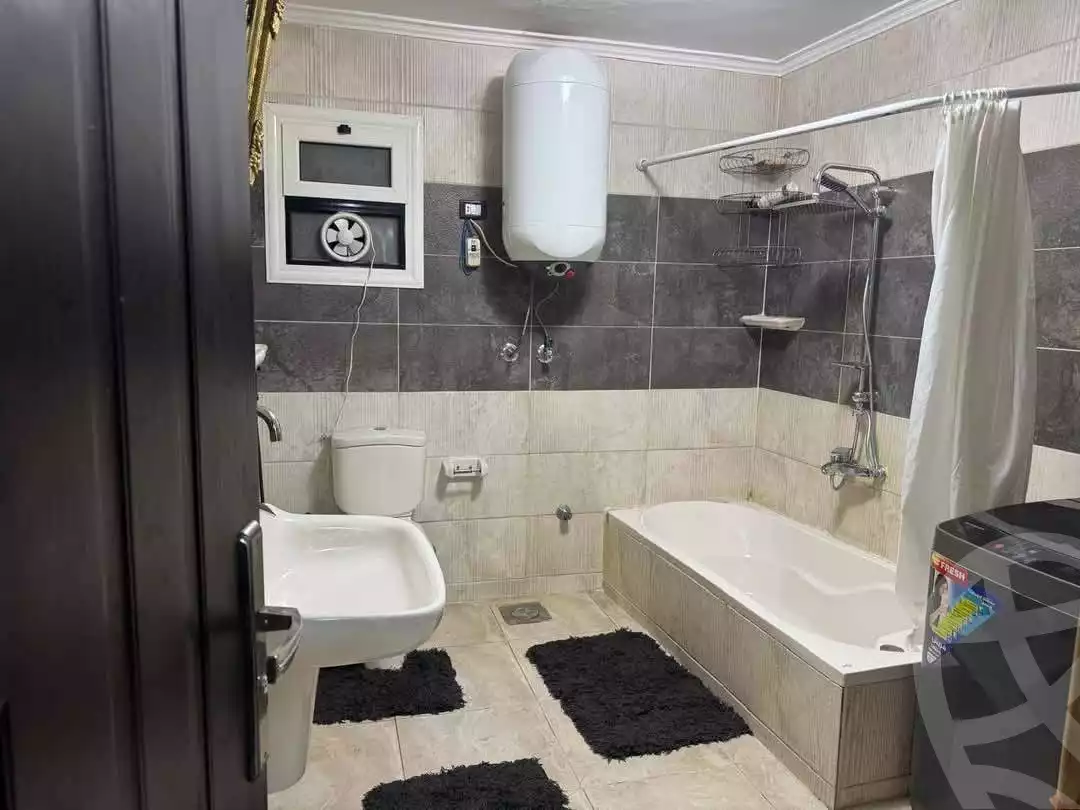 https://aqarmap.com.eg/en/listing/6359785-for-rent-cairo-ain-shams-ahmed-esmat-st
