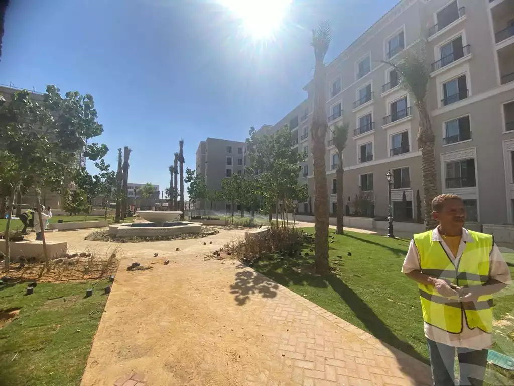 https://aqarmap.com.eg/en/listing/6359958-for-sale-cairo-el-sheikh-zayed-city-compounds-kmbwnd-fyldj-wyst-dr-llttwyr