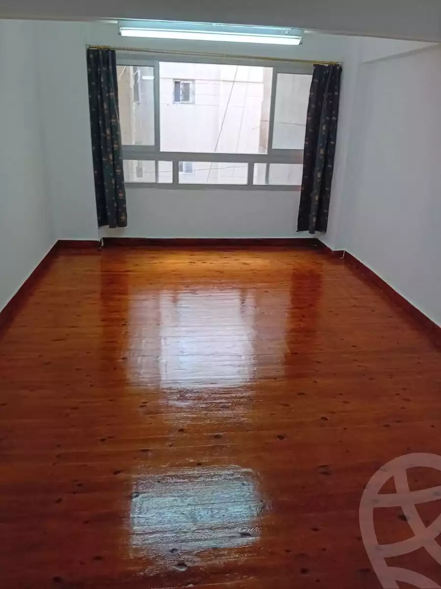 https://aqarmap.com.eg/ar/listing/6360415-for-rent-alexandria-miami-mahmoud-el-isawy-st