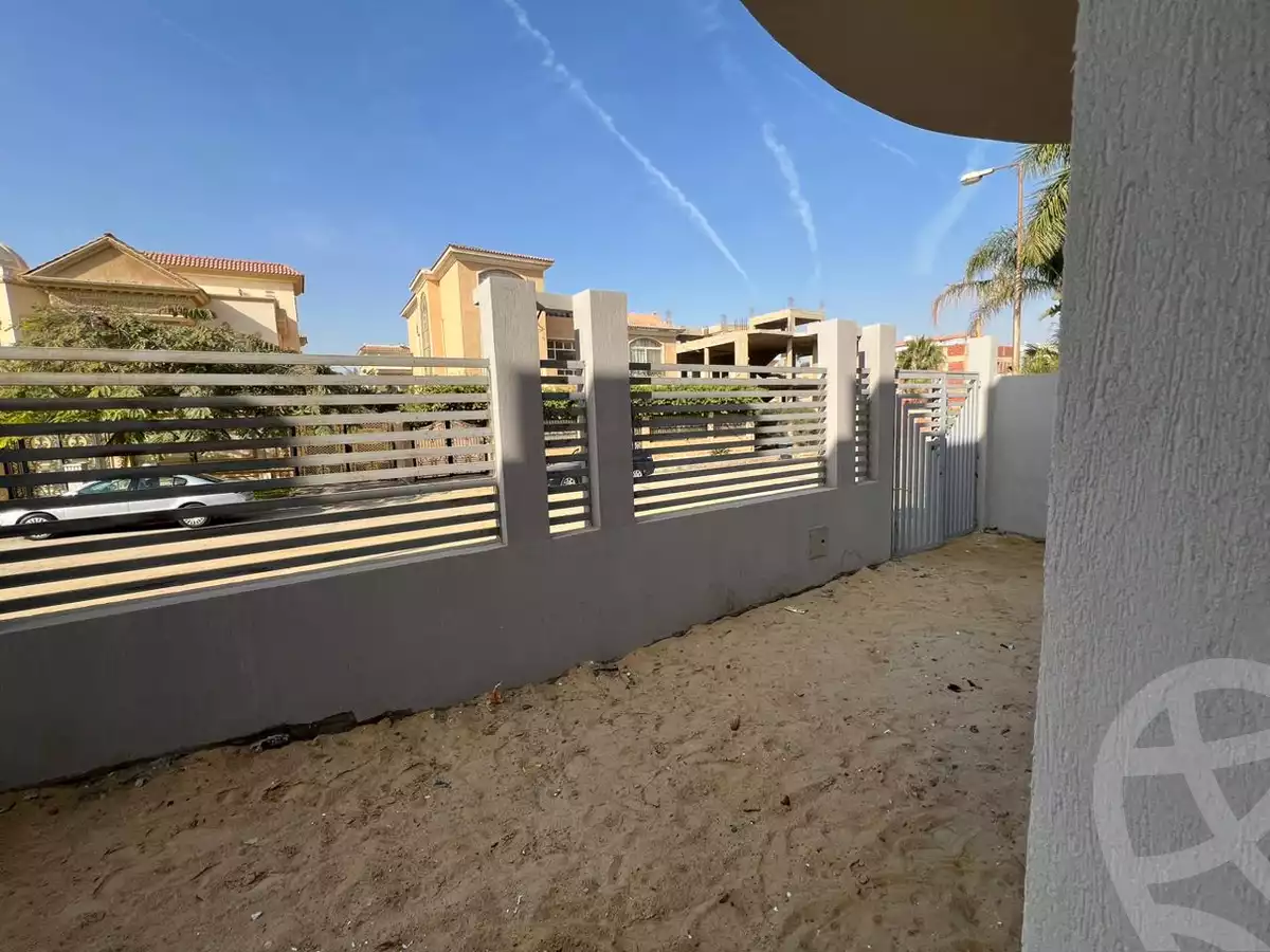 https://aqarmap.com.eg/ar/listing/6360221-for-sale-cairo-el-shorouk-compounds-daheyet-el-nakheel