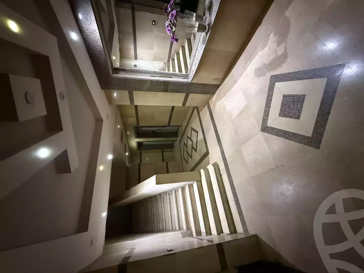 https://aqarmap.com.eg/en/listing/6361147-for-sale-cairo-heliopolis-heliopolis-square-shr-lhjz