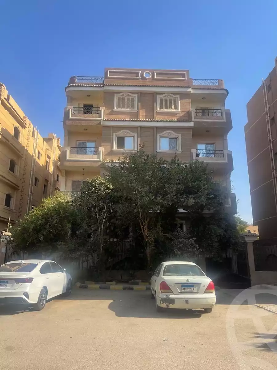 https://aqarmap.com.eg/ar/listing/6363676-for-sale-cairo-6th-of-october-el-ahyaa-neighborhood-1st-seventh-neighborhood