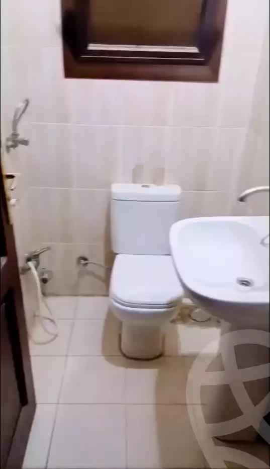 https://aqarmap.com.eg/ar/listing/6363734-for-sale-cairo-helwan-helwan-el-sharkeya-gaafar-st