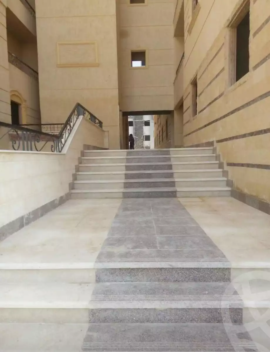 https://aqarmap.com.eg/en/listing/6366425-for-sale-cairo-mokattam-el-hadabah-el-wosta-el-mantaqa-el-talta-baron-school-street