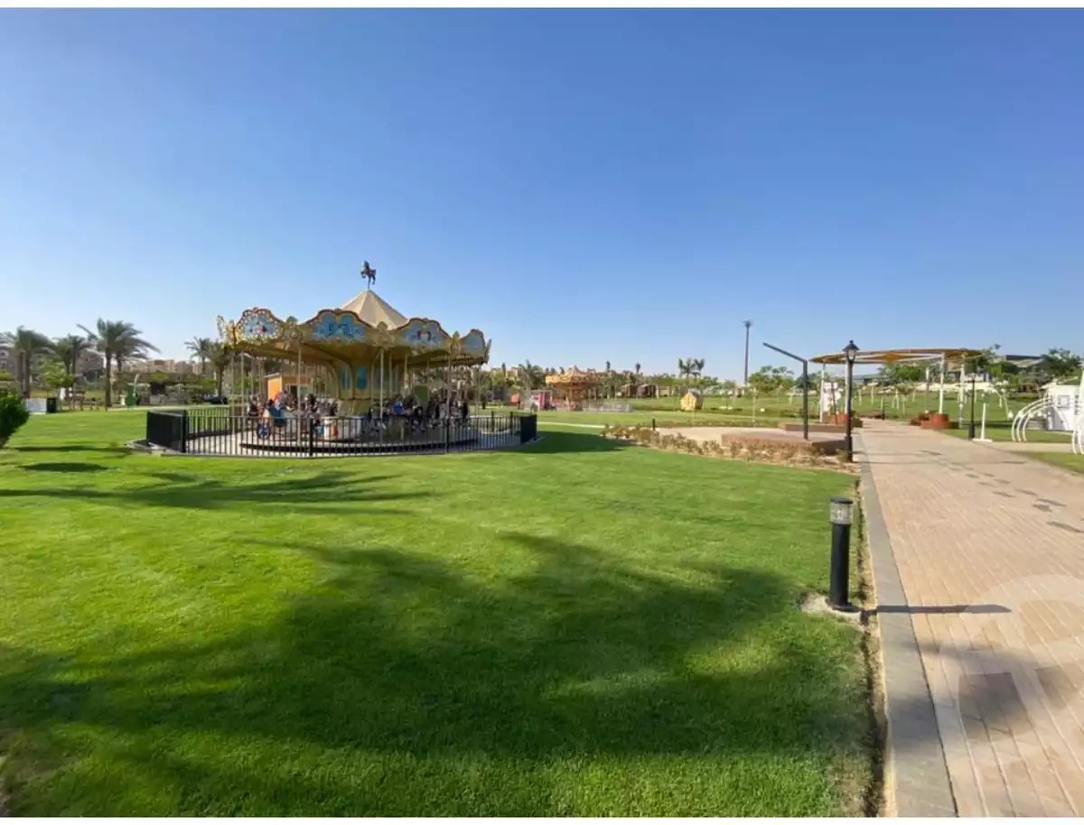 https://aqarmap.com.eg/en/listing/6369068-for-sale-cairo-el-sheikh-zayed-city-compounds-zyd-wr-llttwyr-z-tower