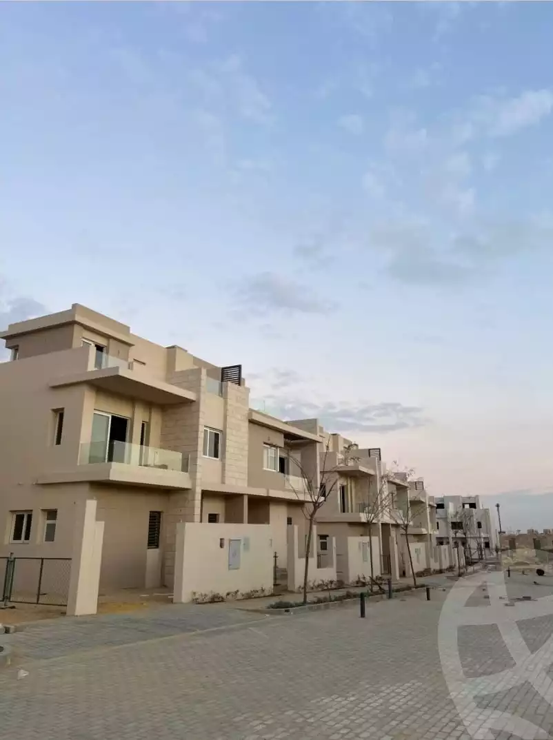 https://aqarmap.com.eg/ar/listing/6374633-for-sale-cairo-6th-of-october-compounds-tawny