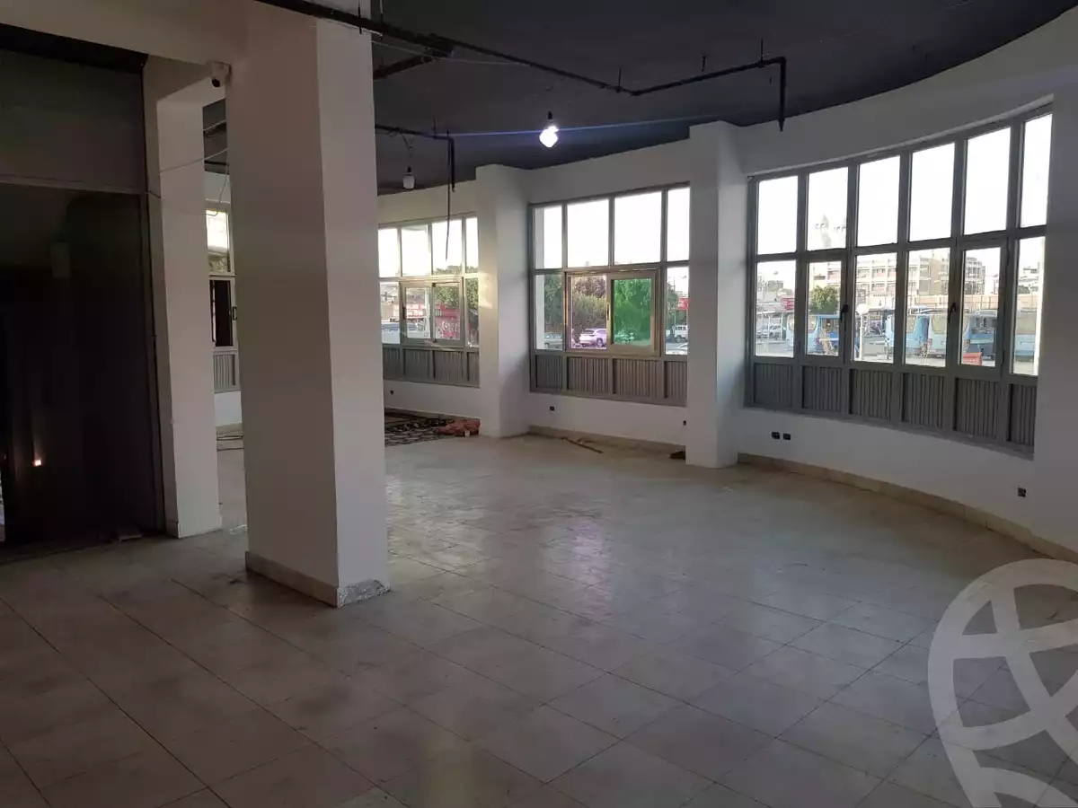 https://aqarmap.com.eg/ar/listing/6374750-for-rent-cairo-new-cairo-first-settlement-mhwr-mstfy-kml