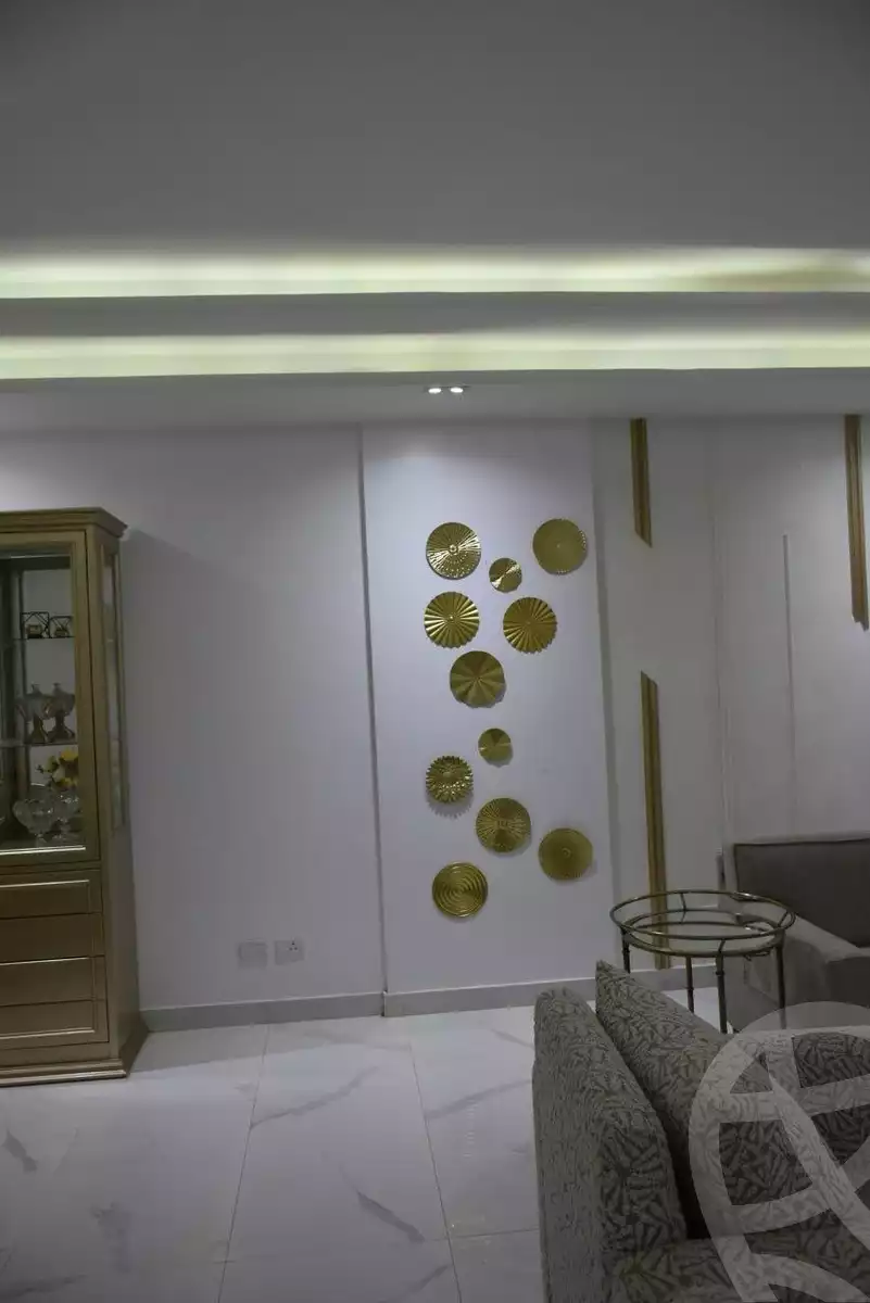 https://aqarmap.com.eg/ar/listing/6375369-for-rent-cairo-new-cairo-compounds-kmbwnd-lnkhyl