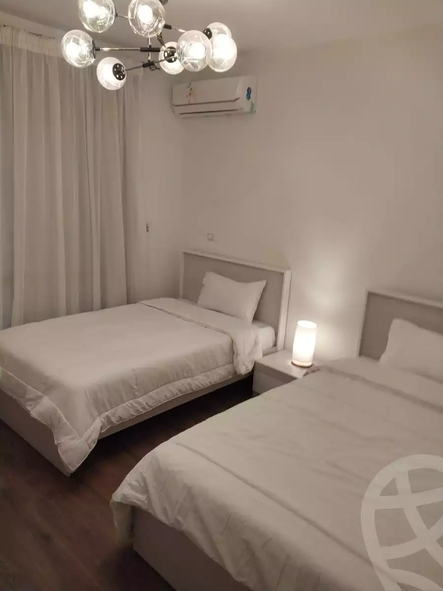 https://aqarmap.com.eg/en/listing/6375430-for-rent-cairo-new-cairo-lrhb-city-phase-4-mohammed-farid-st