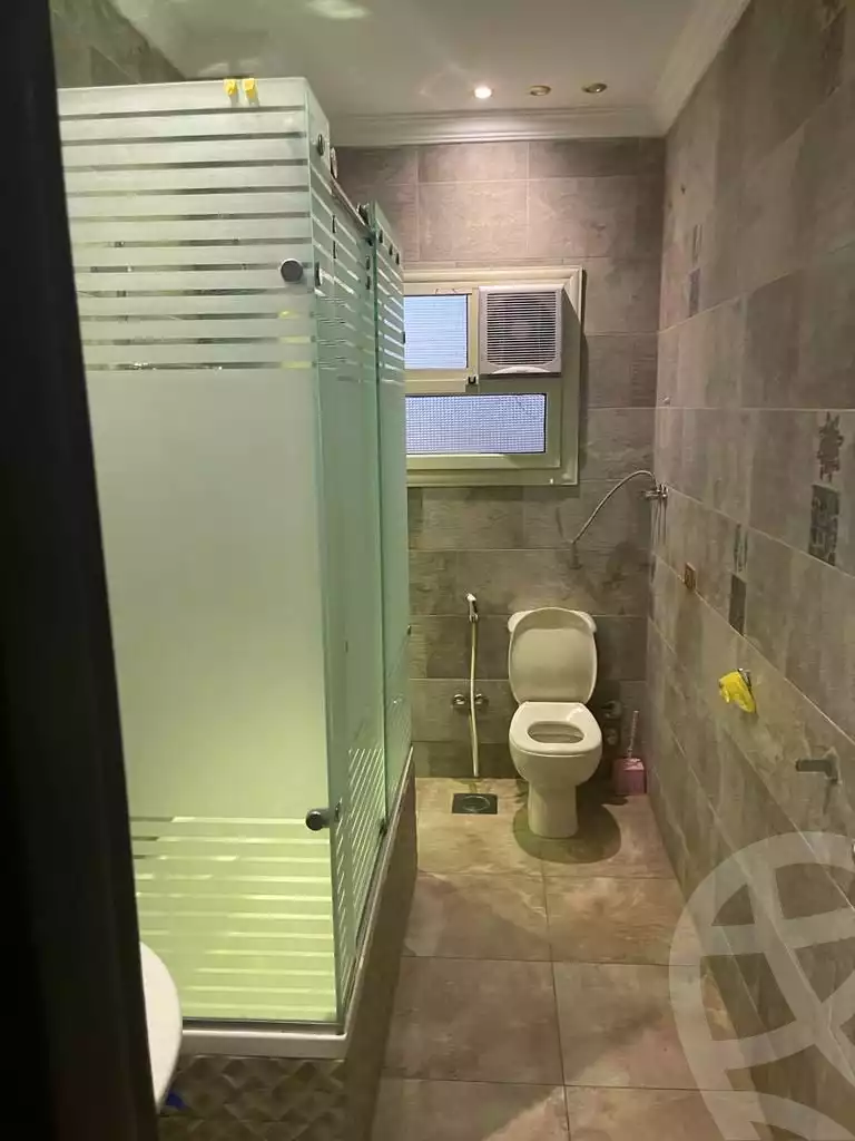 https://aqarmap.com.eg/en/listing/6375434-for-sale-cairo-new-cairo-compounds-el-mostashareen-compound