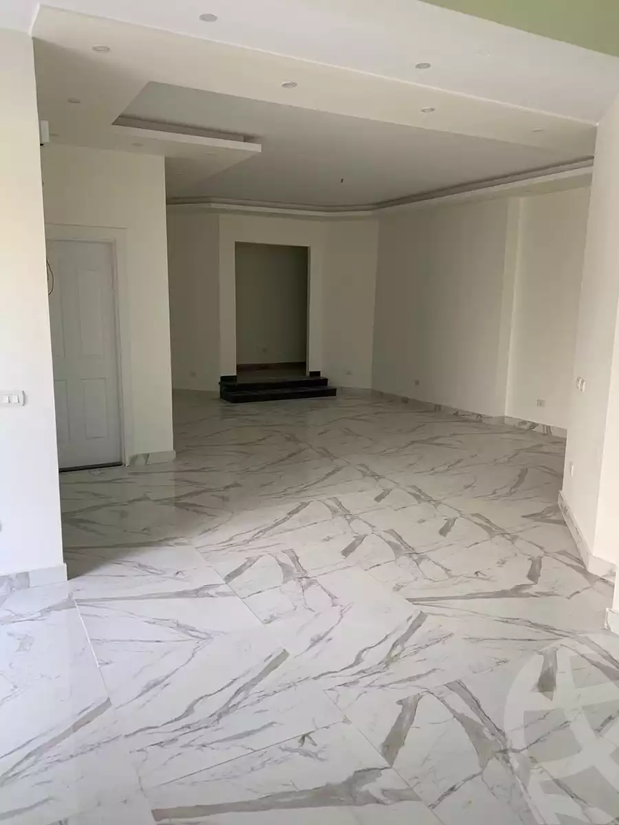 https://aqarmap.com.eg/en/listing/6376515-for-sale-cairo-el-sheikh-zayed-city-compounds-beverly-hills