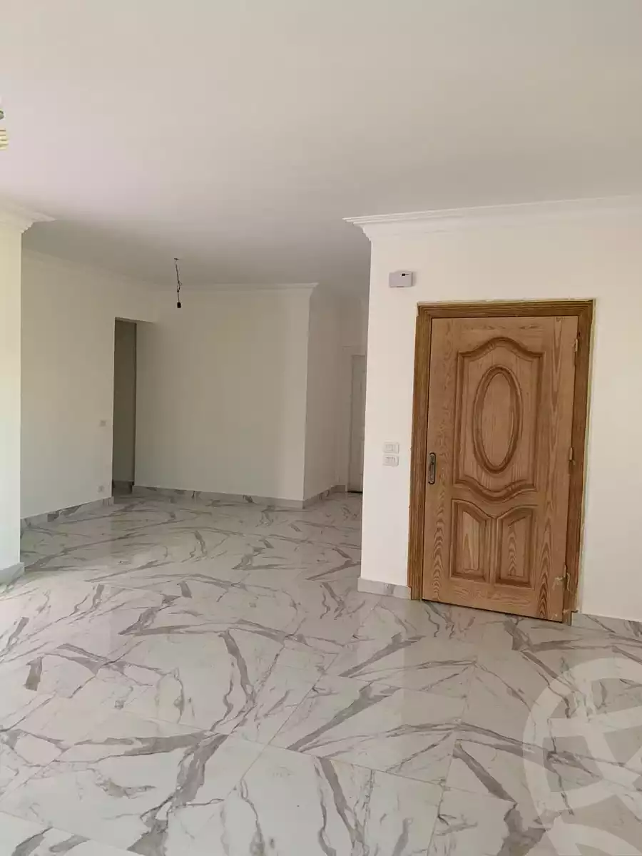 https://aqarmap.com.eg/en/listing/6376515-for-sale-cairo-el-sheikh-zayed-city-compounds-beverly-hills
