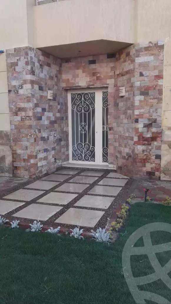 https://aqarmap.com.eg/en/listing/6376515-for-sale-cairo-el-sheikh-zayed-city-compounds-beverly-hills