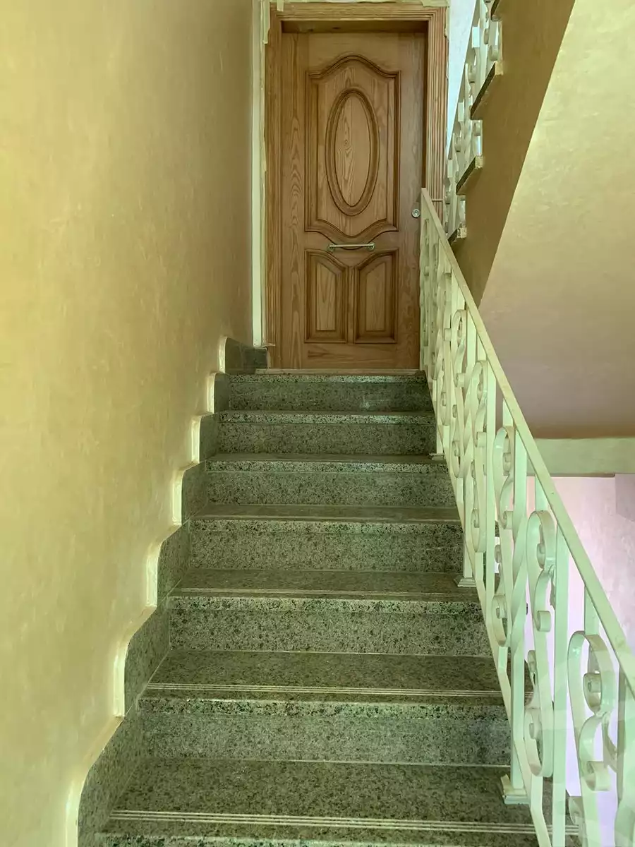 https://aqarmap.com.eg/en/listing/6376515-for-sale-cairo-el-sheikh-zayed-city-compounds-beverly-hills