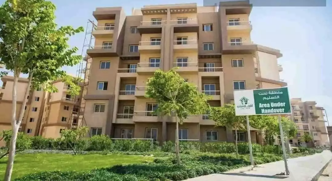 https://aqarmap.com.eg/en/listing/6376541-for-sale-cairo-6th-of-october-hadaeq-october-kmbwnd-fy-hdyq-ktwbr-ashgar-city