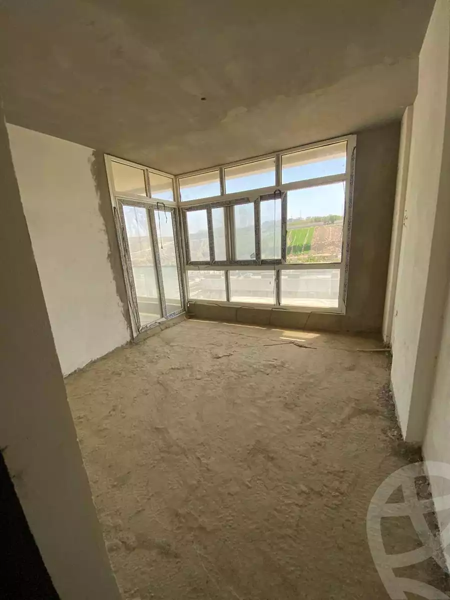https://aqarmap.com.eg/ar/listing/6376897-for-sale-cairo-new-cairo-compounds-mwntn-fyw-y-syty-club-park-mountain-view-icity