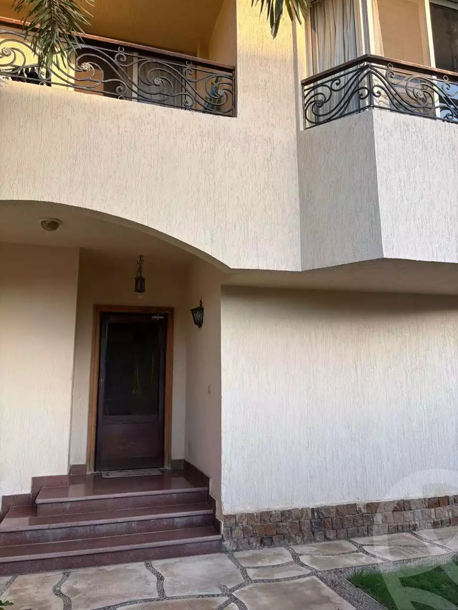 https://aqarmap.com.eg/en/listing/6377034-for-sale-cairo-el-sheikh-zayed-city-compounds-el-rabwa