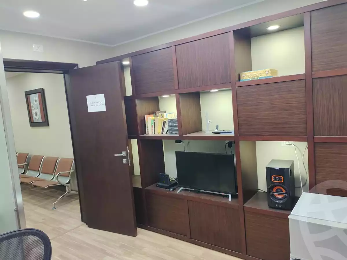 https://aqarmap.com.eg/en/listing/6377106-for-sale-cairo-el-sheikh-zayed-city-compounds-capital-business-park