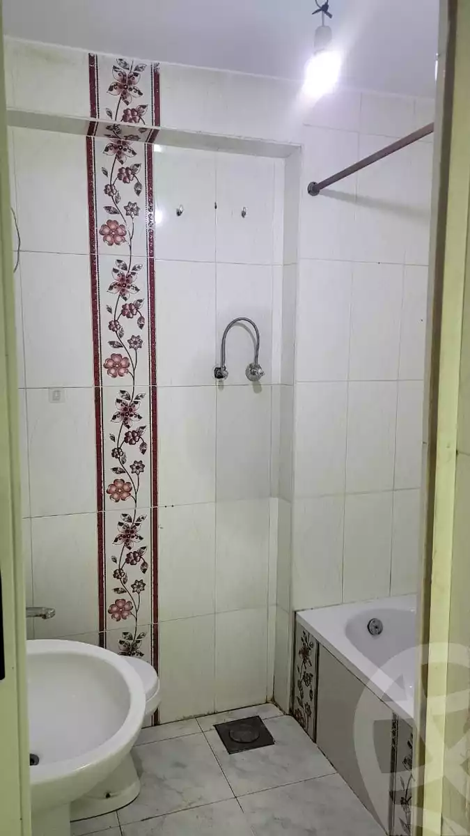 https://aqarmap.com.eg/en/listing/6377167-for-sale-cairo-faisal-kafr-tohormos-queen-nazli-st