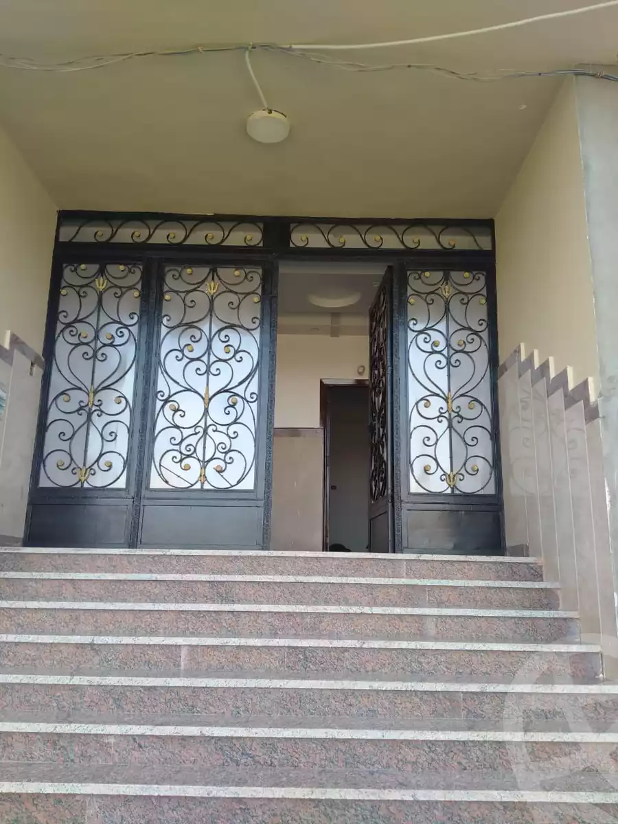 https://aqarmap.com.eg/en/listing/6378457-for-sale-sharqia-zagazig-zagazig-city-ghasham-rd