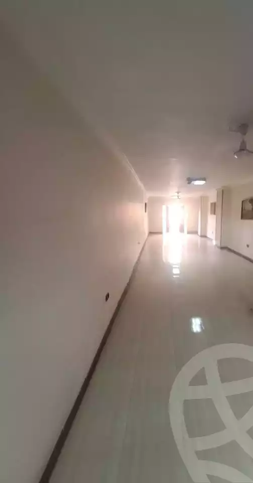 https://aqarmap.com.eg/ar/listing/6379448-for-sale-cairo-helwan-rostom-st