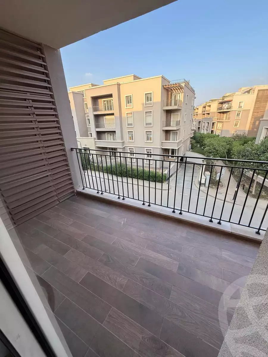 https://aqarmap.com.eg/ar/listing/6379641-for-rent-cairo-6th-of-october-compounds-october-plaza