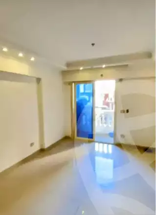 https://aqarmap.com.eg/en/listing/6380902-for-rent-alexandria-lauran