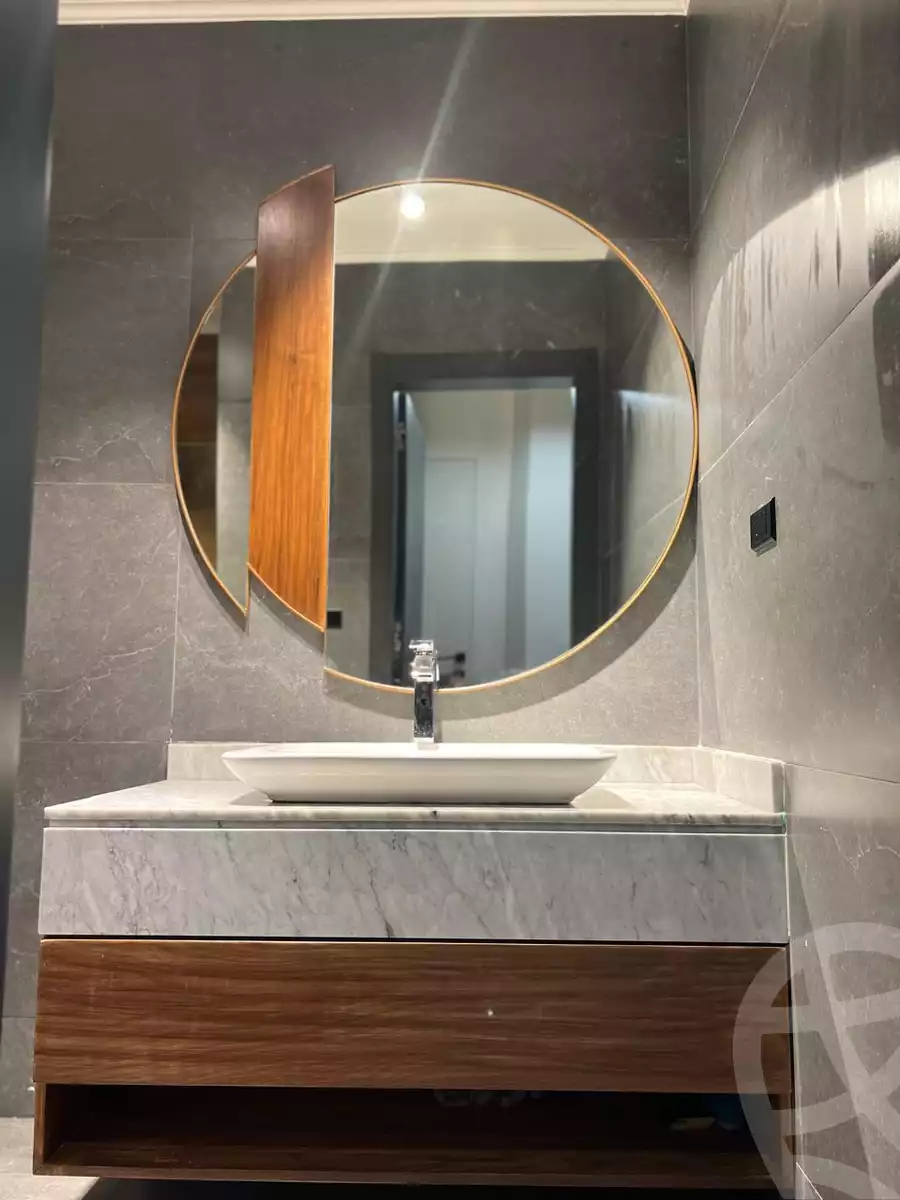 https://aqarmap.com.eg/ar/listing/6382155-for-sale-cairo-el-sheikh-zayed-city-compounds-beverly-hills