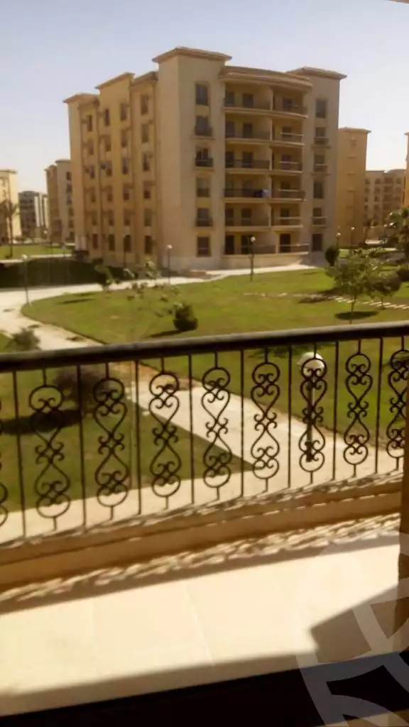 https://aqarmap.com.eg/ar/listing/6382331-for-sale-cairo-new-cairo-lrhb-city-mtdd-lrhb-phase-8
