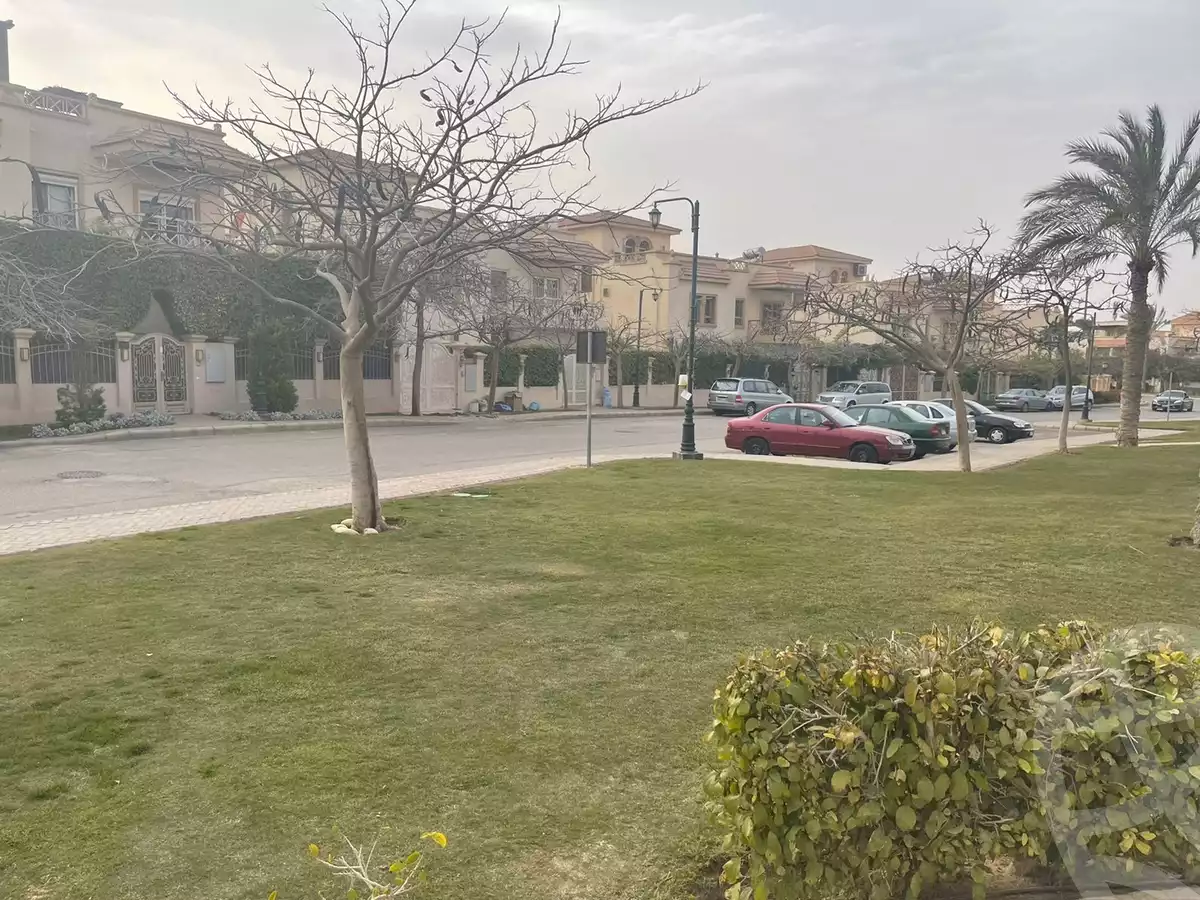 https://aqarmap.com.eg/en/listing/6382401-for-sale-cairo-el-sheikh-zayed-city-compounds-greens