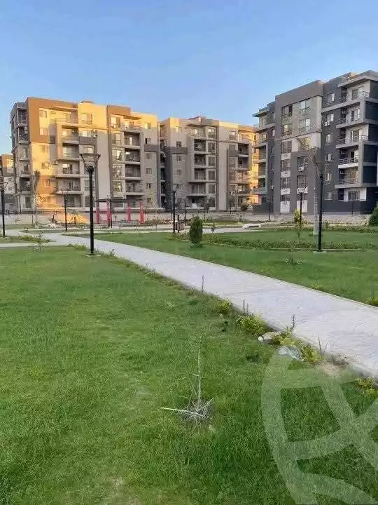 https://aqarmap.com.eg/en/listing/6382631-for-sale-cairo-el-sheikh-zayed-city-compounds-jn-zyd
