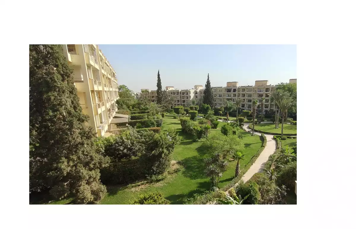 https://aqarmap.com.eg/en/listing/6383193-for-sale-cairo-el-sheikh-zayed-city-compounds-zayed-2000