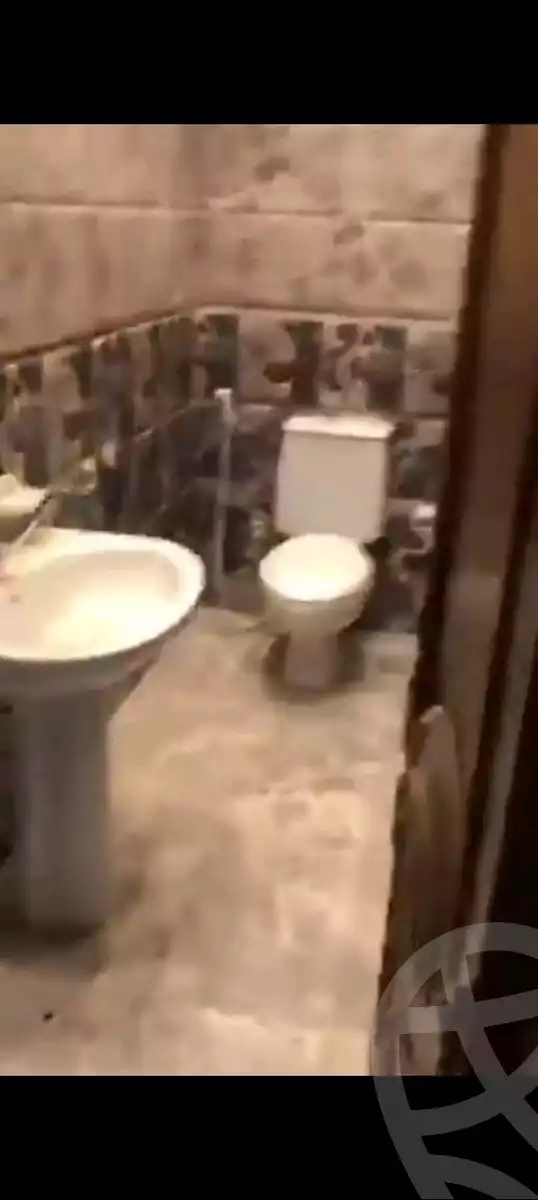 https://aqarmap.com.eg/ar/listing/6384034-for-sale-sharqia-zagazig-zagazig-city-ghasham-rd