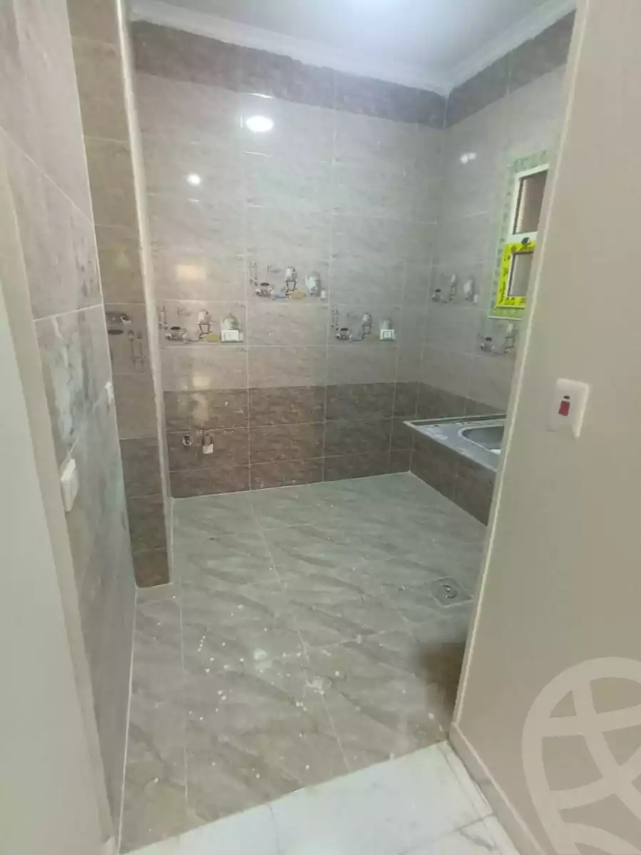https://aqarmap.com.eg/en/listing/6384310-for-sale-qalyubia-shubra-el-khaima-el-shareaa-el-gadid-st
