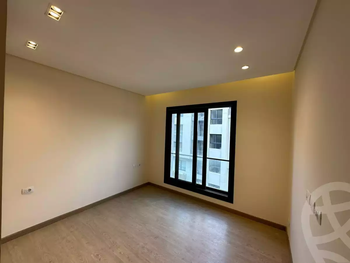 https://aqarmap.com.eg/en/listing/6385325-for-sale-cairo-new-cairo-compounds-trio-gardens