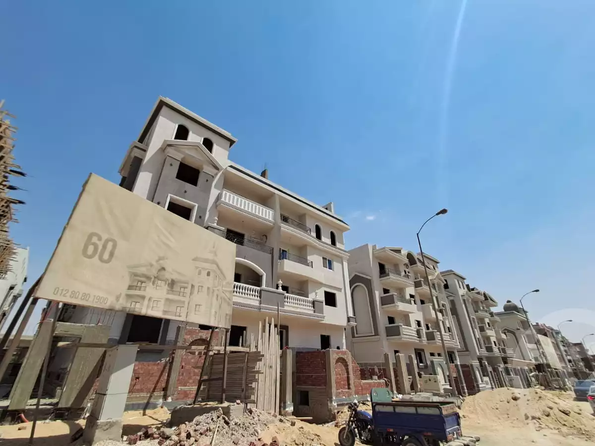 https://aqarmap.com.eg/ar/listing/6385622-for-sale-cairo-6th-of-october-el-wahatt-road