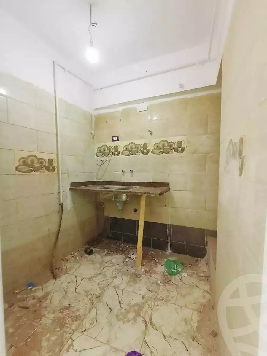 https://aqarmap.com.eg/ar/listing/6386609-for-sale-alexandria-bahray-el-anfoshy-sidi-yakout-st