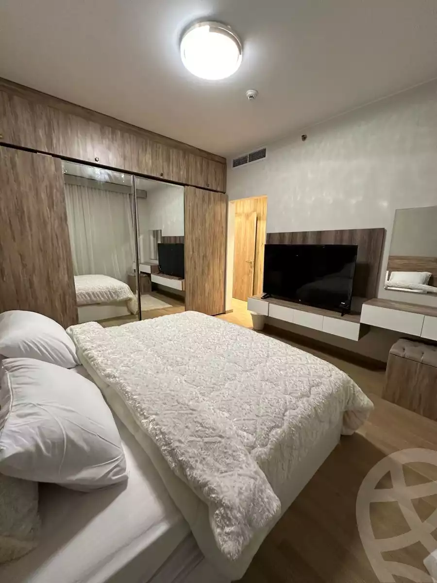 https://aqarmap.com.eg/ar/listing/6387207-for-rent-cairo-6th-of-october-compounds-aeon